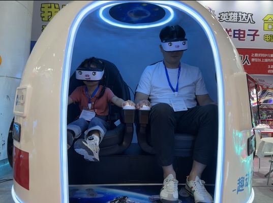 Fun Space Capsule 2 Seat VR Cinema Simulator. Exclusivo 360° Rotating Capsule, controle de tela dupla, mais de 20 jogos especiais, óculos DPVR e efeitos múltiplos